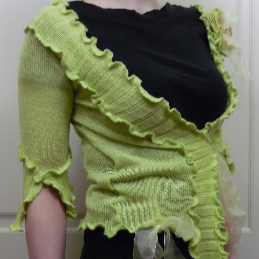 Green Cardigan Flower Details